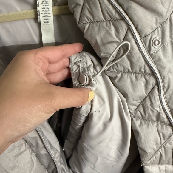 Lululemon Wunder Puff Jacket - Picture 7 of 9